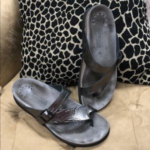 Mephisto ‘Helen’ Gray sandals